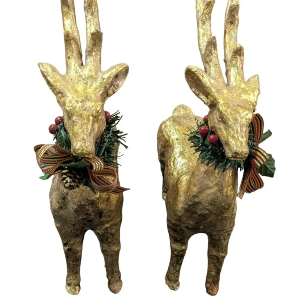 Reindeer Christmas Décor  Set Of 2 With Festive Wreaths ‎  gold tone Holiday